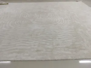 Hand-Tufted Luxury Area Rug LHR2005A – Premium Handmade Wool Carpet by Luxury Handwoven Rugs